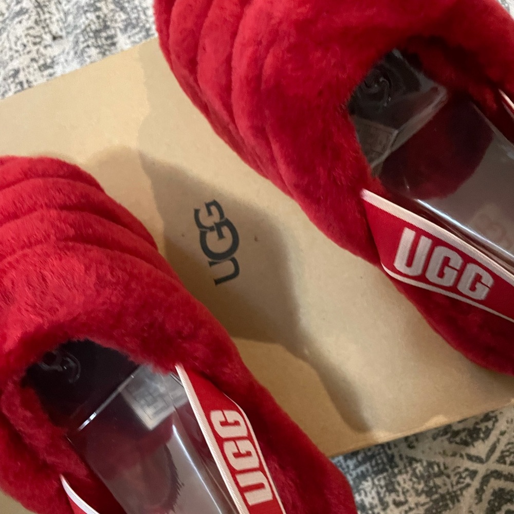 UGG Fluff Slide